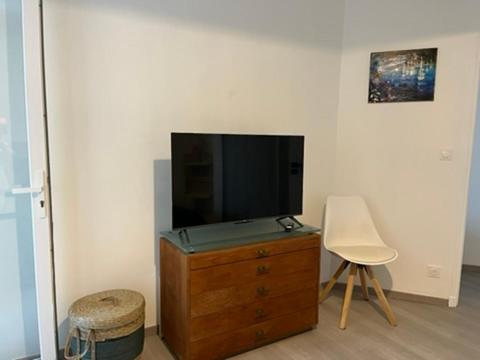 T2! 3 Ou 4 Personnes Centre Ville Neuf Avec Garage Sanary-sur-Mer Exteriör bild