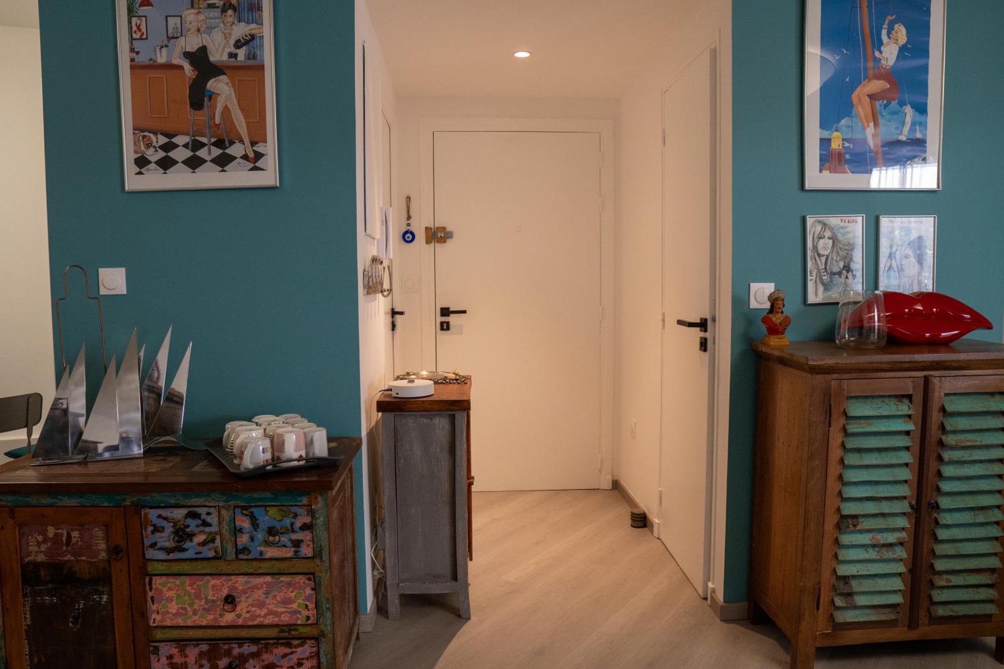 T2! 3 Ou 4 Personnes Centre Ville Neuf Avec Garage Sanary-sur-Mer Exteriör bild