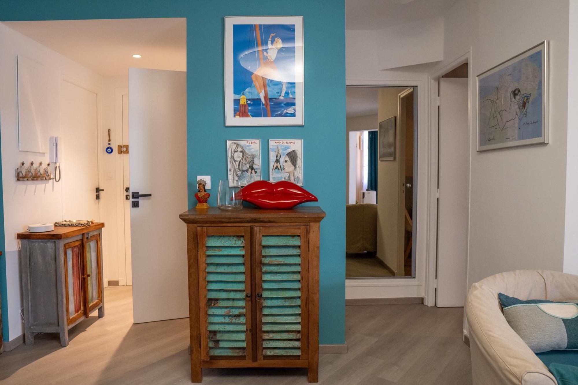 T2! 3 Ou 4 Personnes Centre Ville Neuf Avec Garage Sanary-sur-Mer Exteriör bild