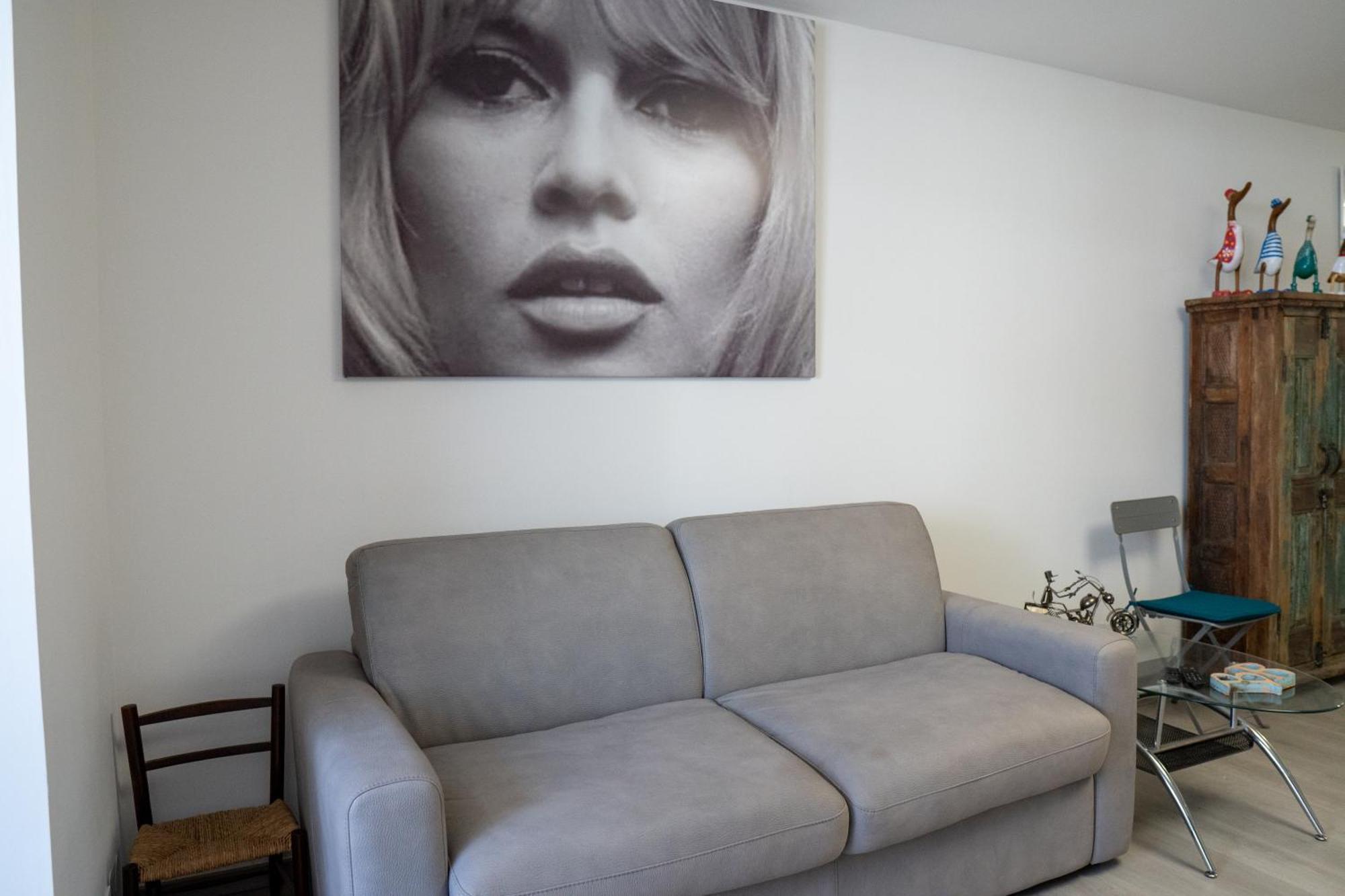 T2! 3 Ou 4 Personnes Centre Ville Neuf Avec Garage Sanary-sur-Mer Exteriör bild